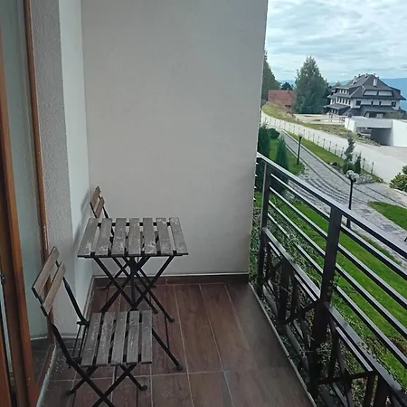 Ristic Milmari L5 Apartment